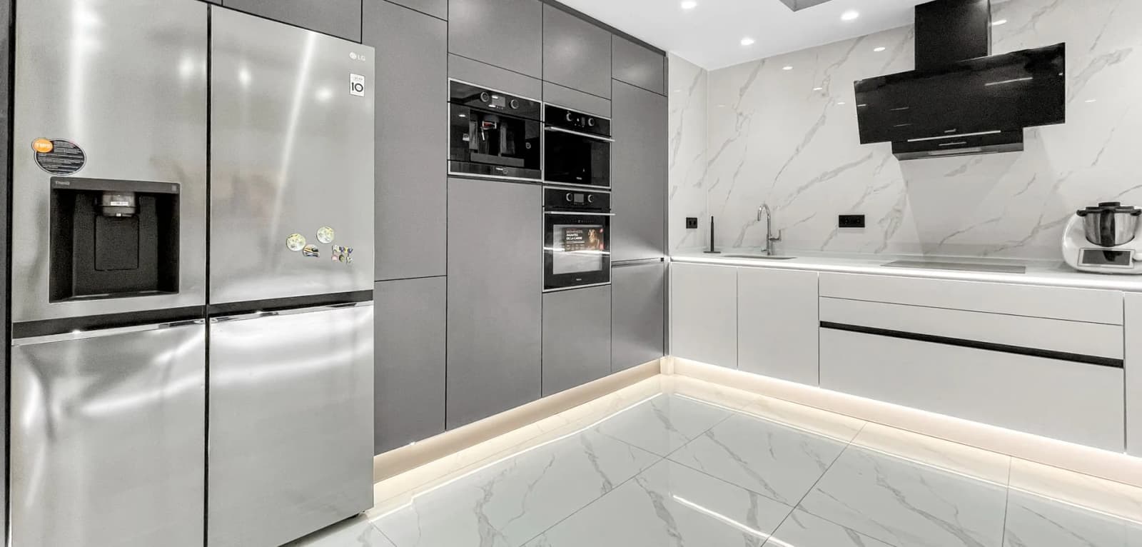 3 Bedroom Apartment for Sale in Torrevieja, Costa Blanca (Alicante) - Image 4