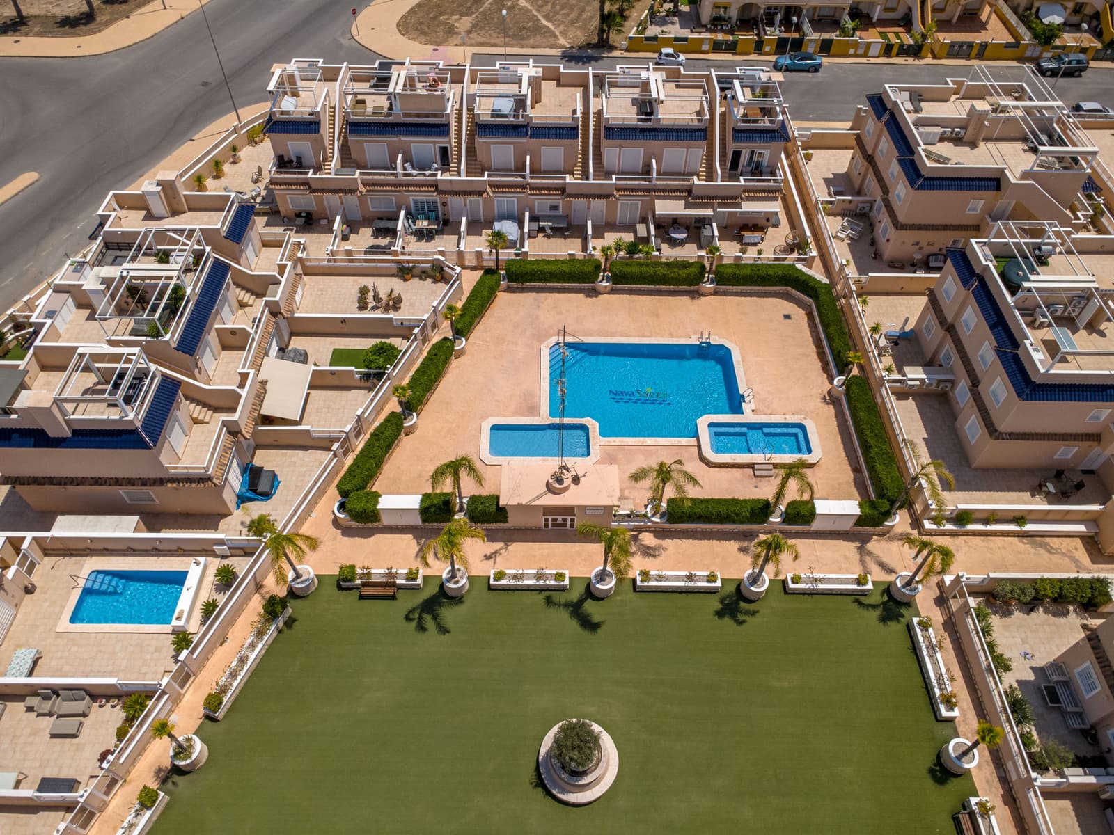 Luxery Villa In Torrevieja - Image 2