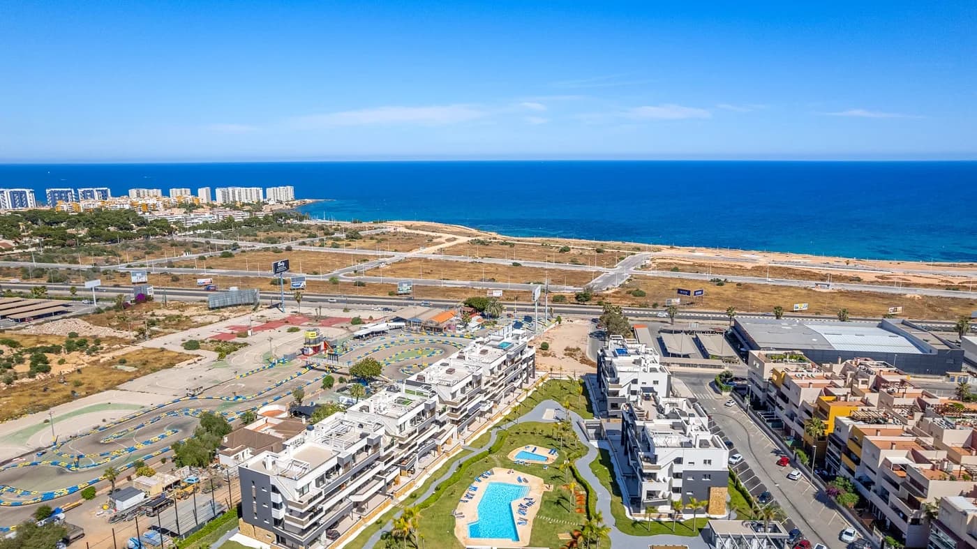 Villa de 3 dormitorios en venta en Orihuela costa, Alicante - Image 3