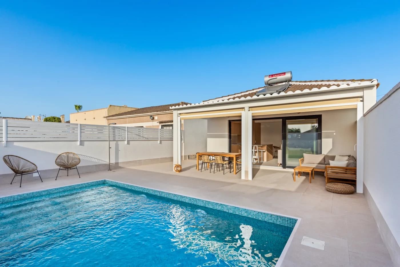 Villa de 3 chambres à vendre à Torrevieja, Alicante