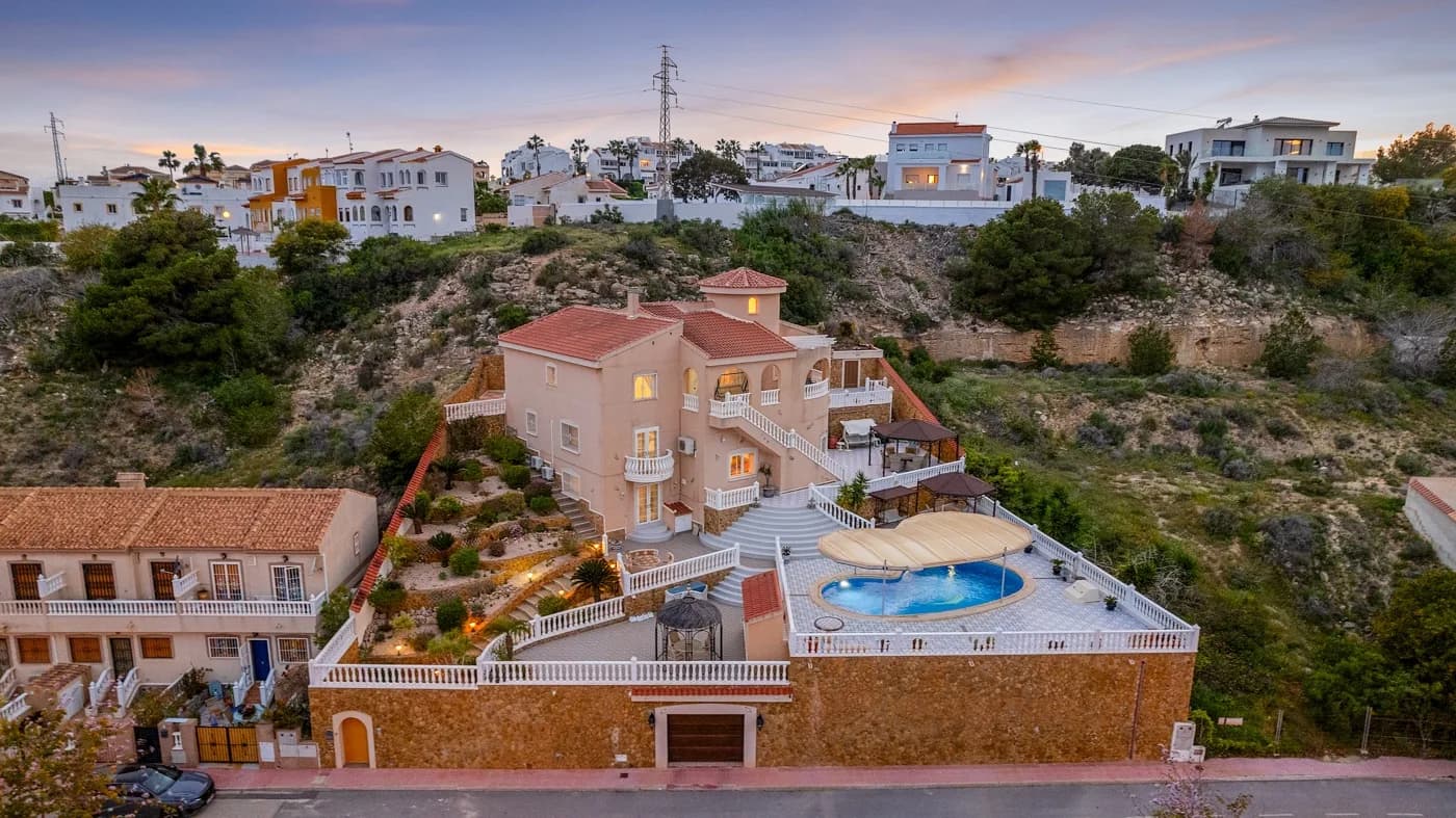 Villa de 7 dormitorios en venta en Ciudad Quesada - Rojales, Alicante - Image 3
