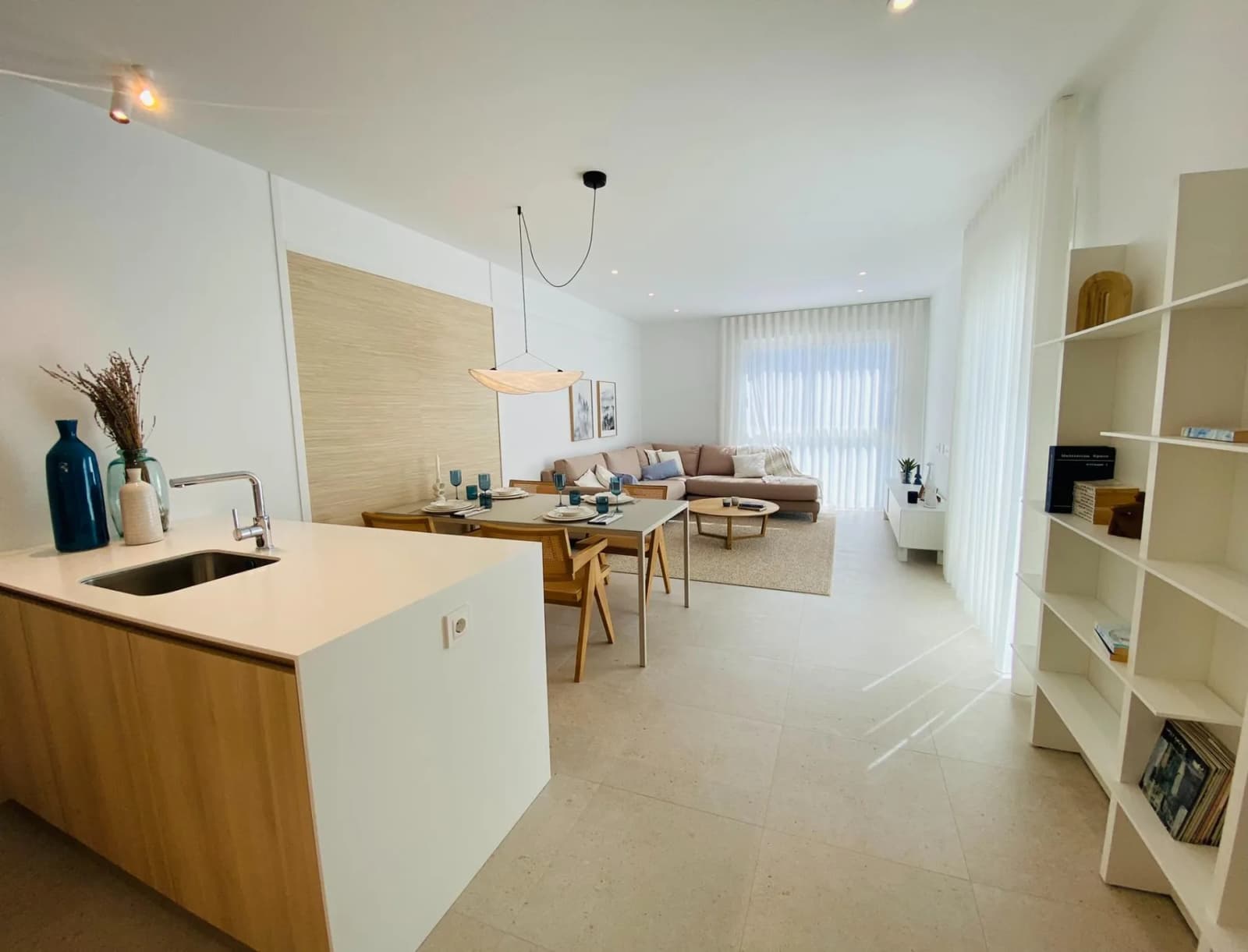 Bungalow de 3 dormitorios en venta en Pilar de La Horadada, Alicante - Image 9