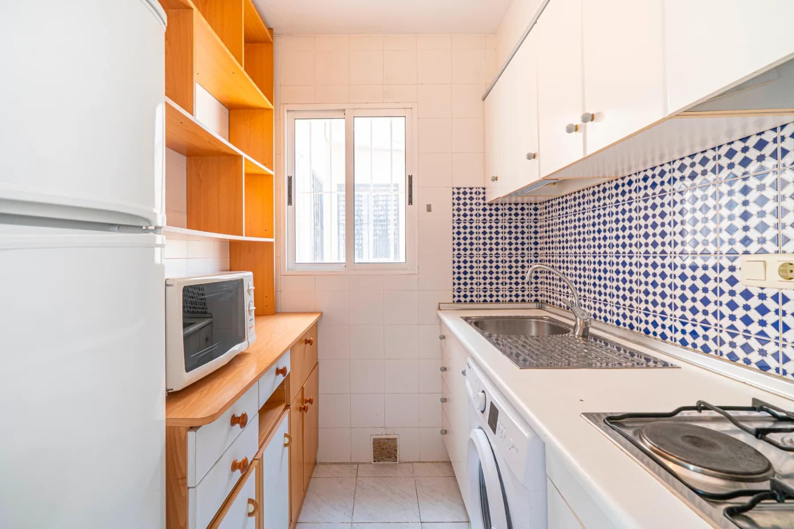 2 Bedroom Apartment for Sale in Torrevieja, Alicante - Image 8