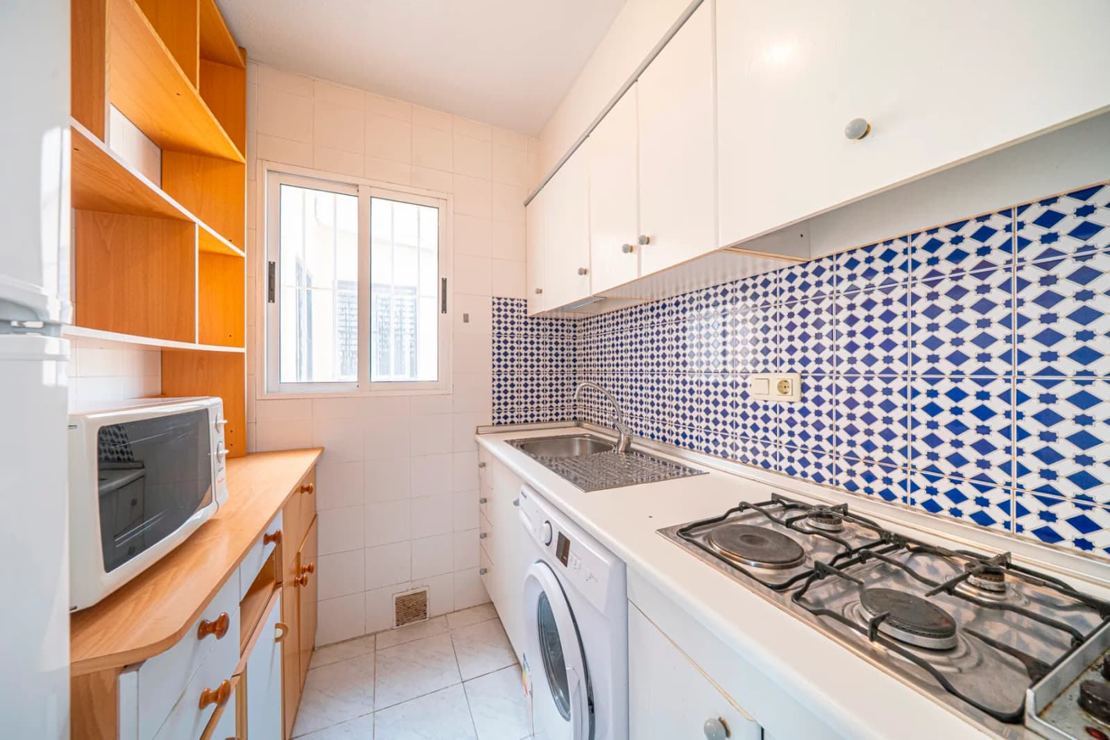 2 Bedroom Apartment for Sale in Torrevieja, Alicante - Image 9