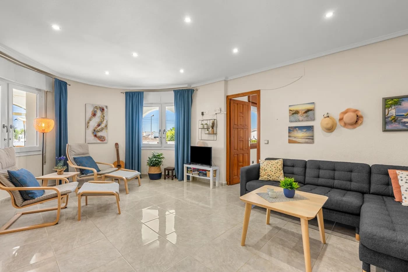 Villa de 5 dormitorios en venta en Ciudad Quesada - Rojales, Alicante - Image 2
