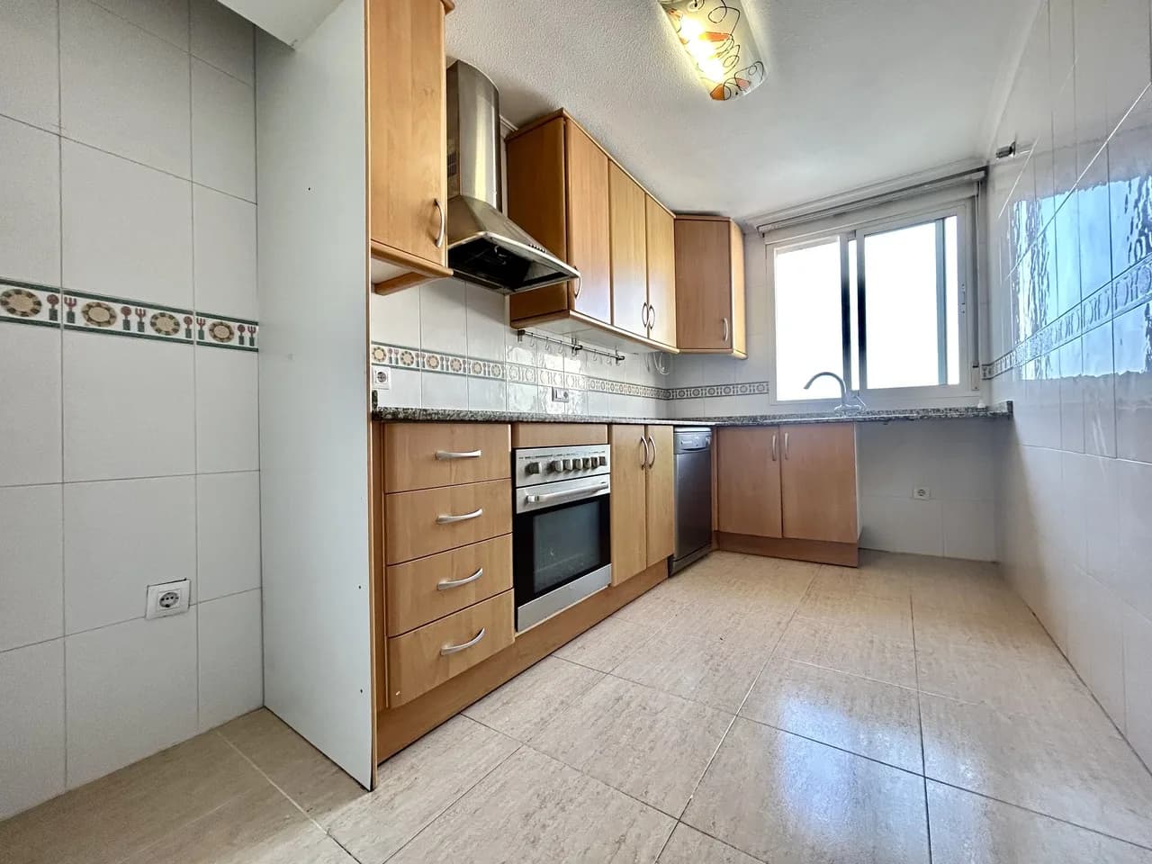 Apartment de 2 dormitorios en venta en Torrevieja, Alicante - Image 6