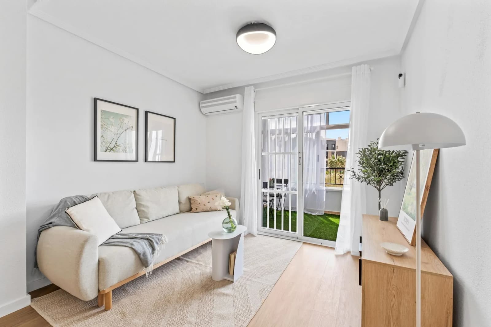 Apartment In Playa Flamenca - Image 2