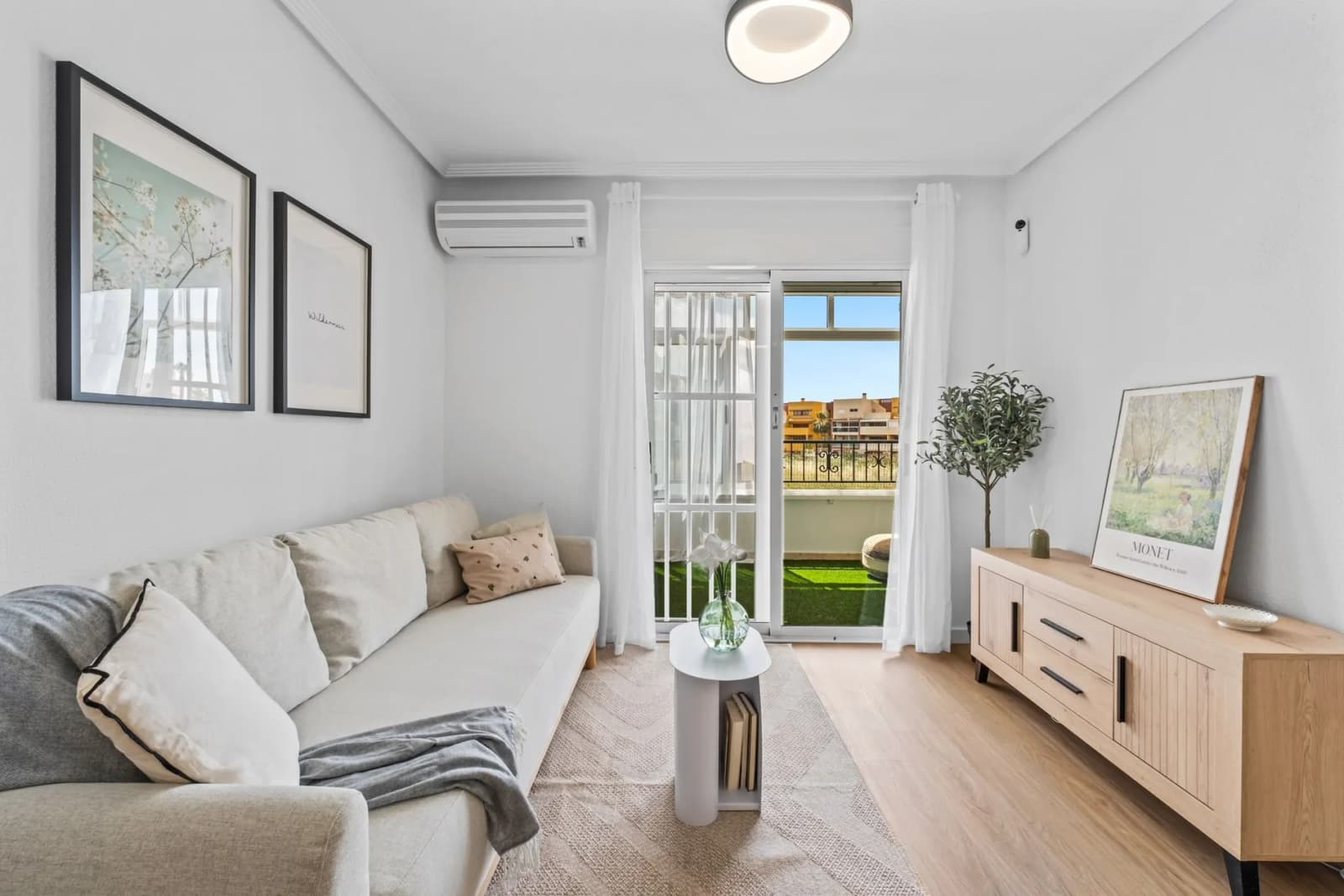 Apartment In Playa Flamenca - Image 3