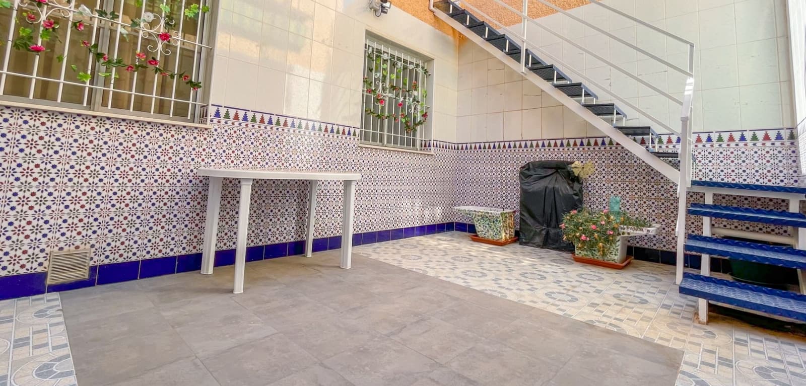 Villa de 4 chambres à vendre à San Pedro del Pinatar, Region of Murcia - Image 9