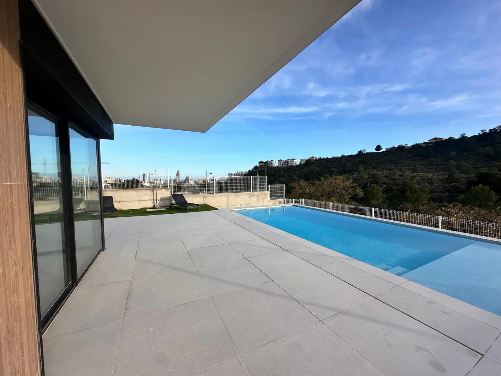 Villa de 3 dormitorios en venta en Finestrat, Alicante - Image 7
