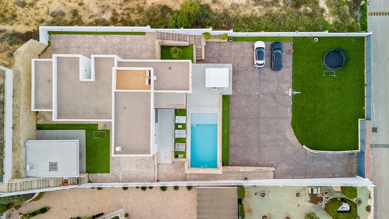 Villa de 4 dormitorios en venta en Algorfa, Alicante - Image 3