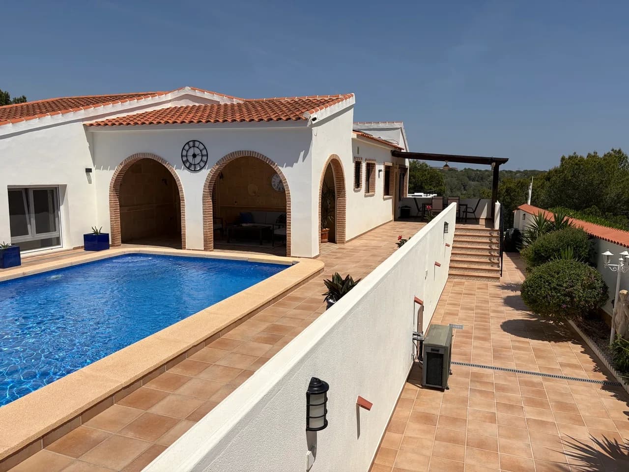 4 Bedroom Villa for Sale in Pinar de Campoverde, Alicante - Image 2