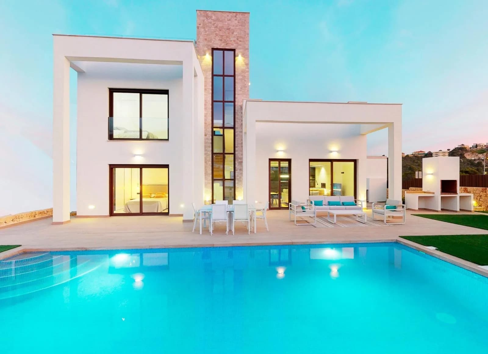 5 Bedroom Villa for Sale in Finestrat, Alicante