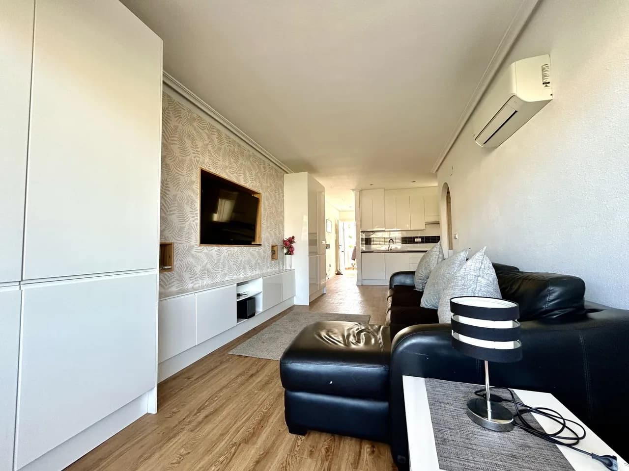 Apartment met 2 slaapkamers te koop in Villamartin, Alicante - Image 7