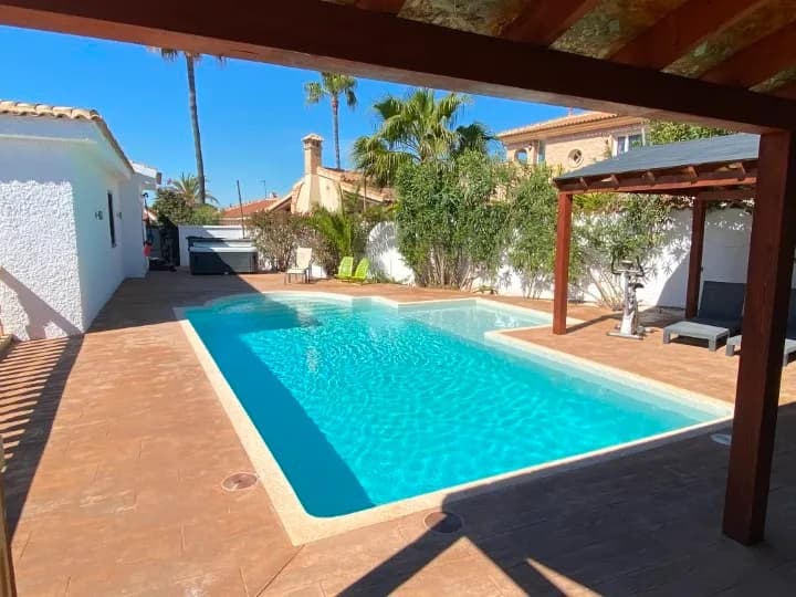 Detached Villa In Ciudad Quesada - Image 2