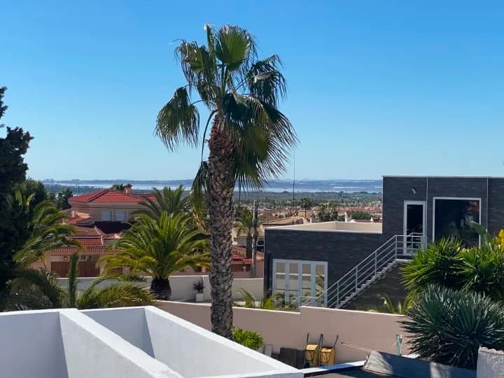 Detached Villa In Ciudad Quesada - Image 3