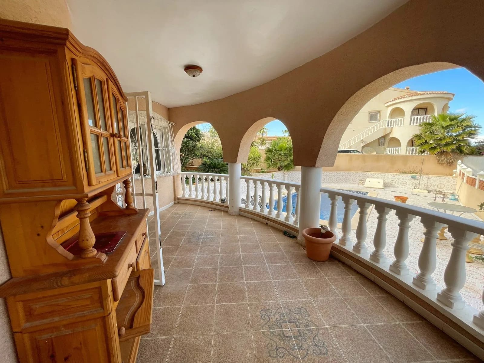 Villa de 5 dormitorios en venta en Ciudad Quesada, Alicante / Costa Blanca - Image 3