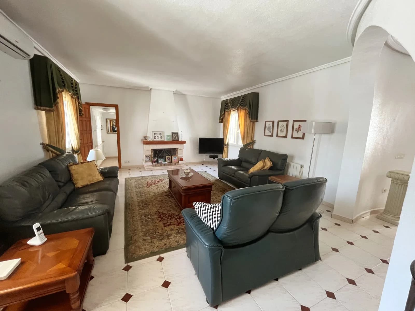 Detached Villa In Ciudad Quesada - Image 4