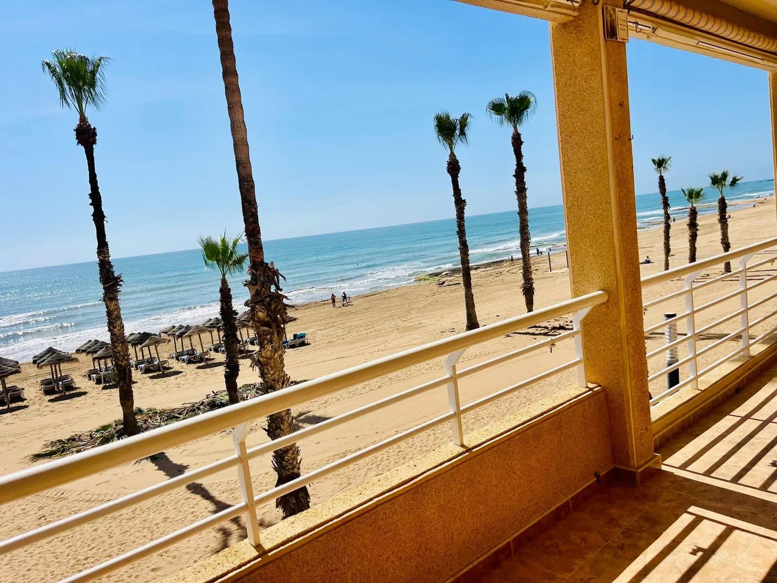 Apartment с 3 спальнями на продажу в Torrevieja, Alicante - Image 2