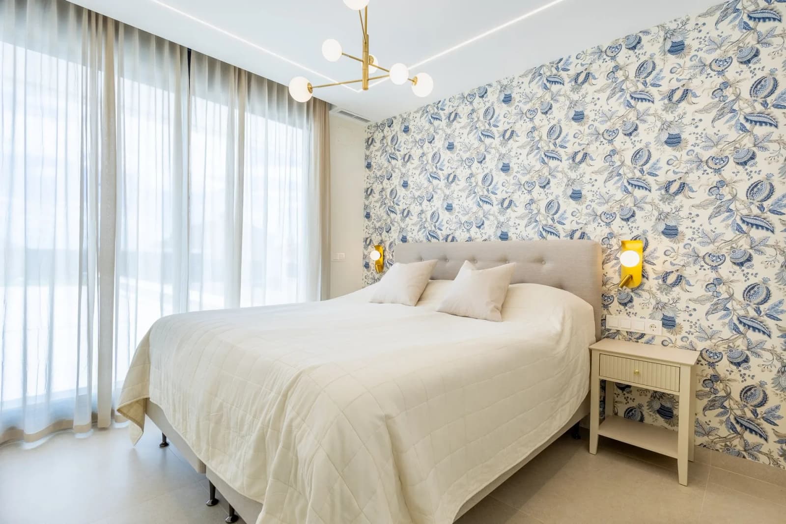 Villa de 4 dormitorios en venta en Aguas Nuevas, Costa Blanca - Image 4
