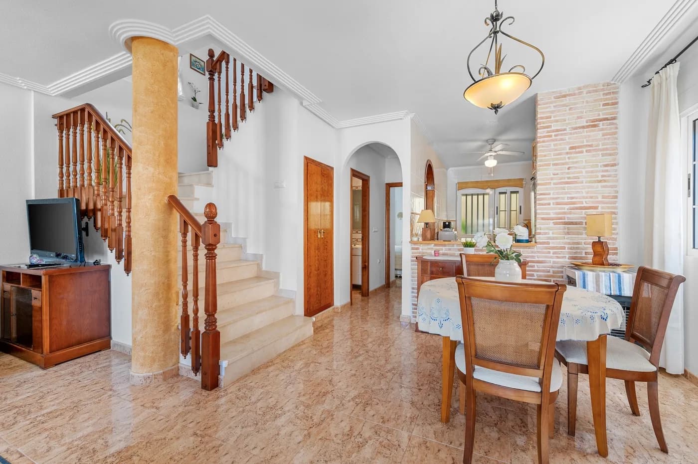 Villa In Guardamar Del Segura - Image 9