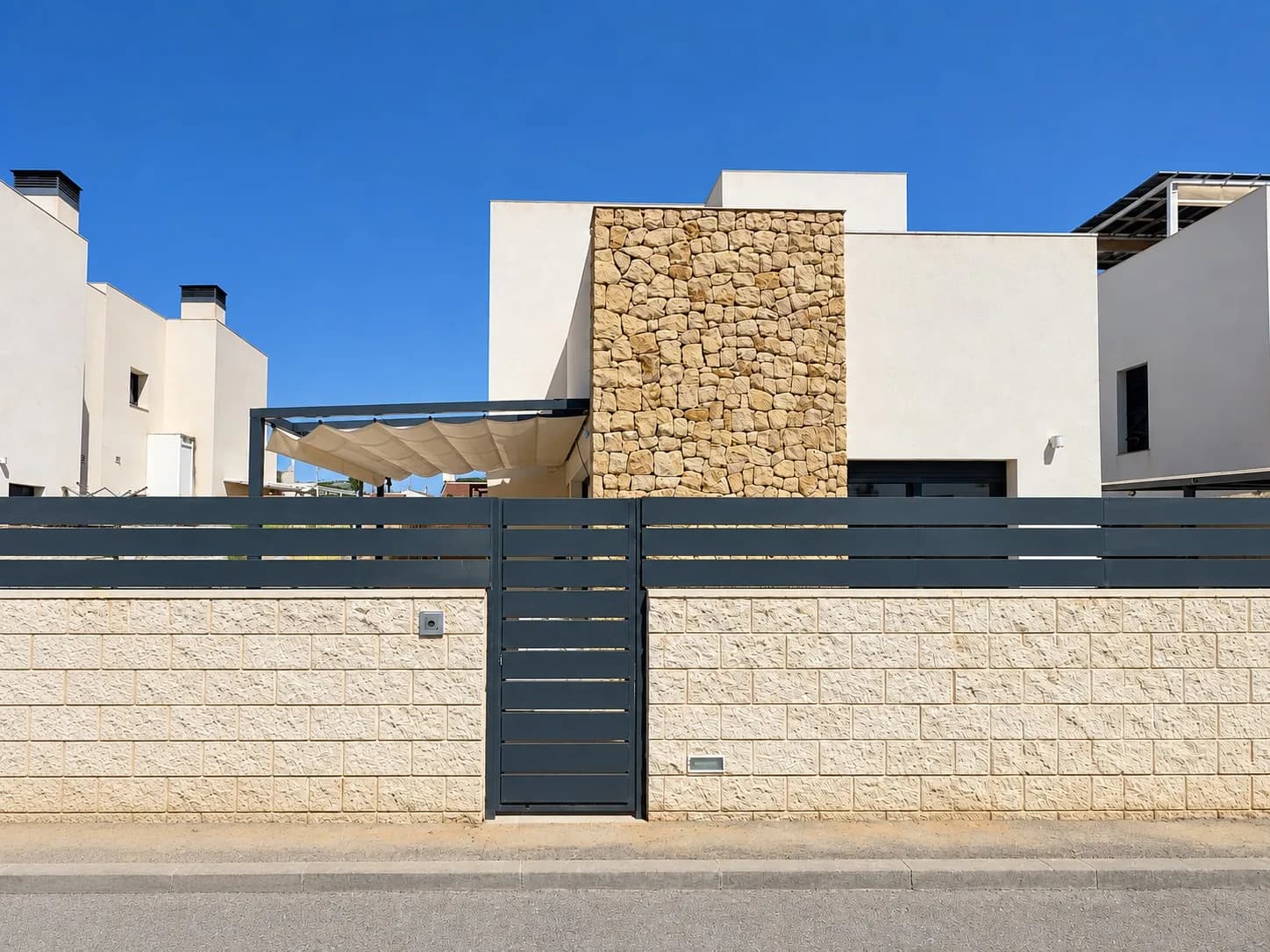 Town House In Ciudad Quesada - Image 4