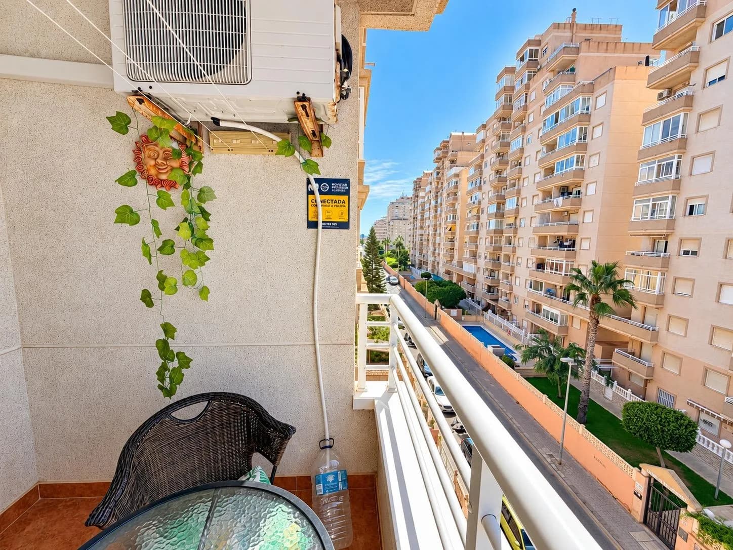 Apartment In Torrevieja - Image 3