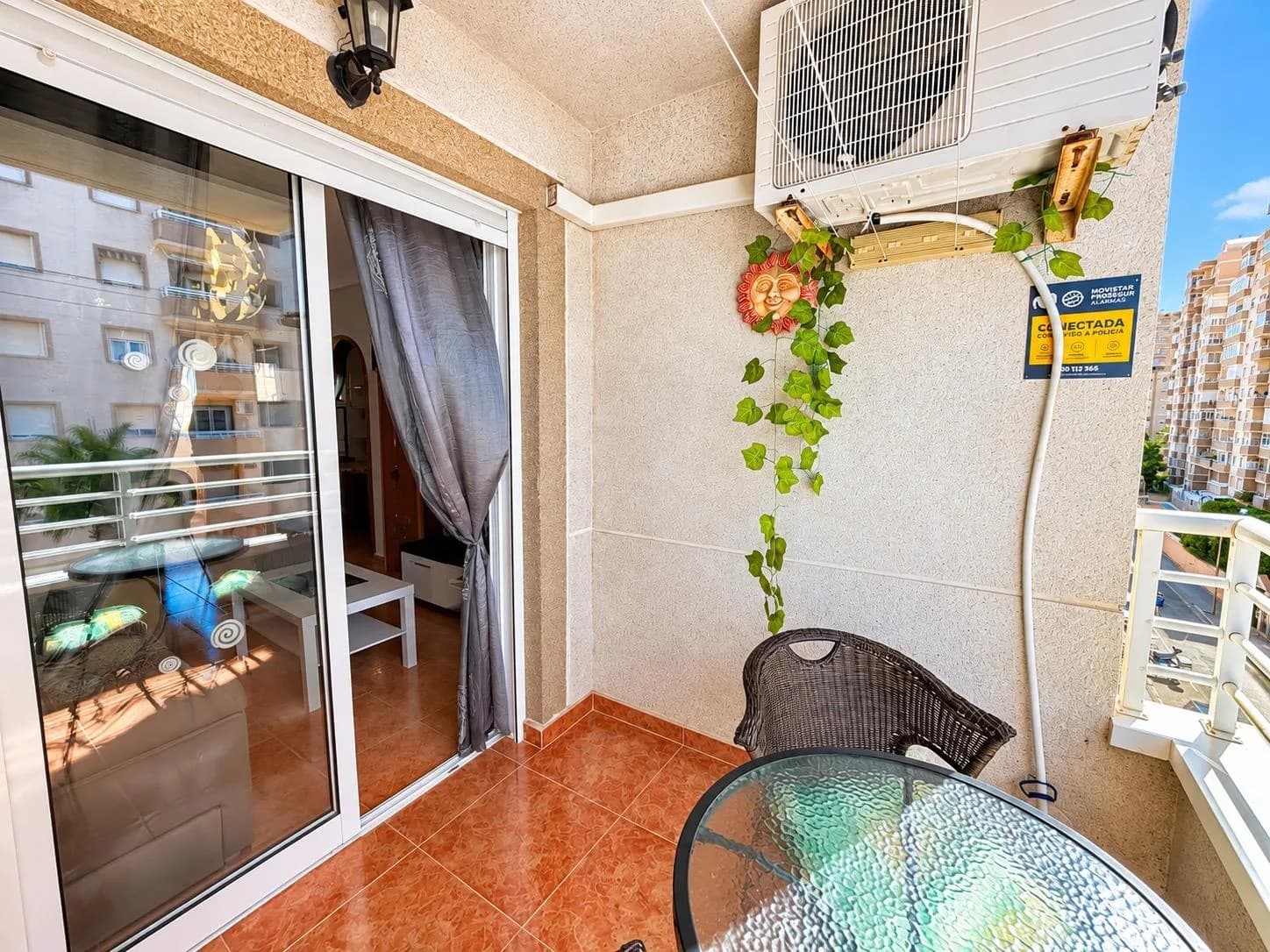 Apartment In Torrevieja - Image 4