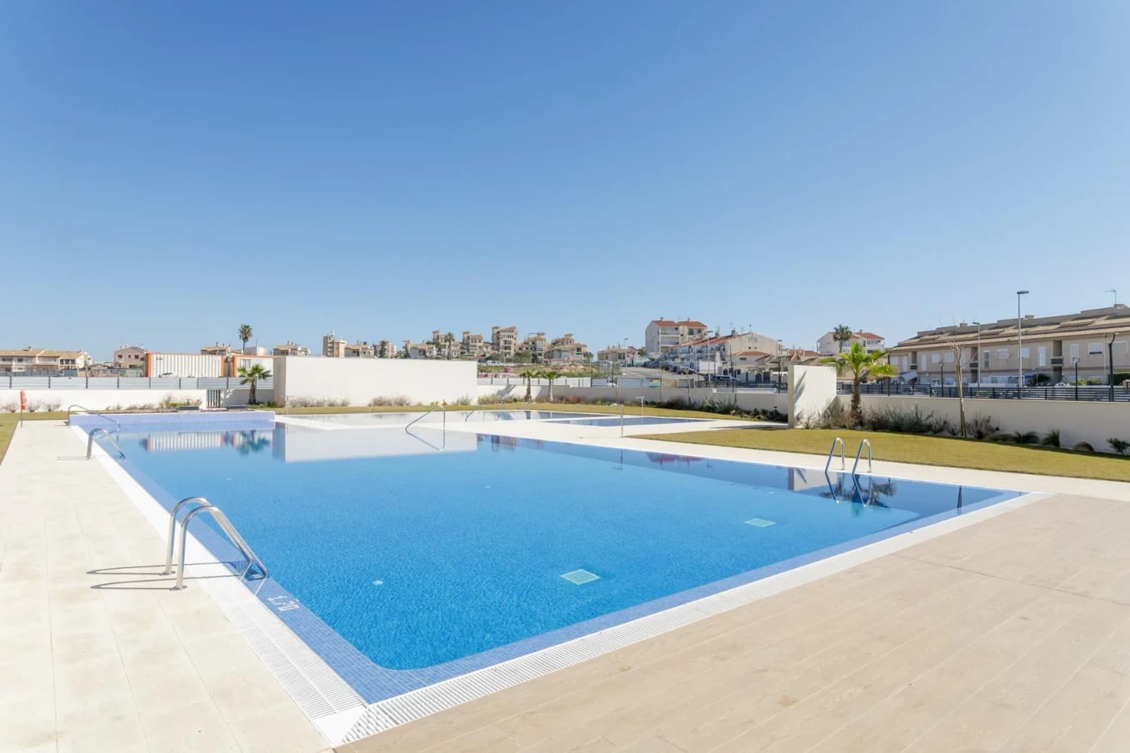 Penthouse In Torrevieja - Image 5