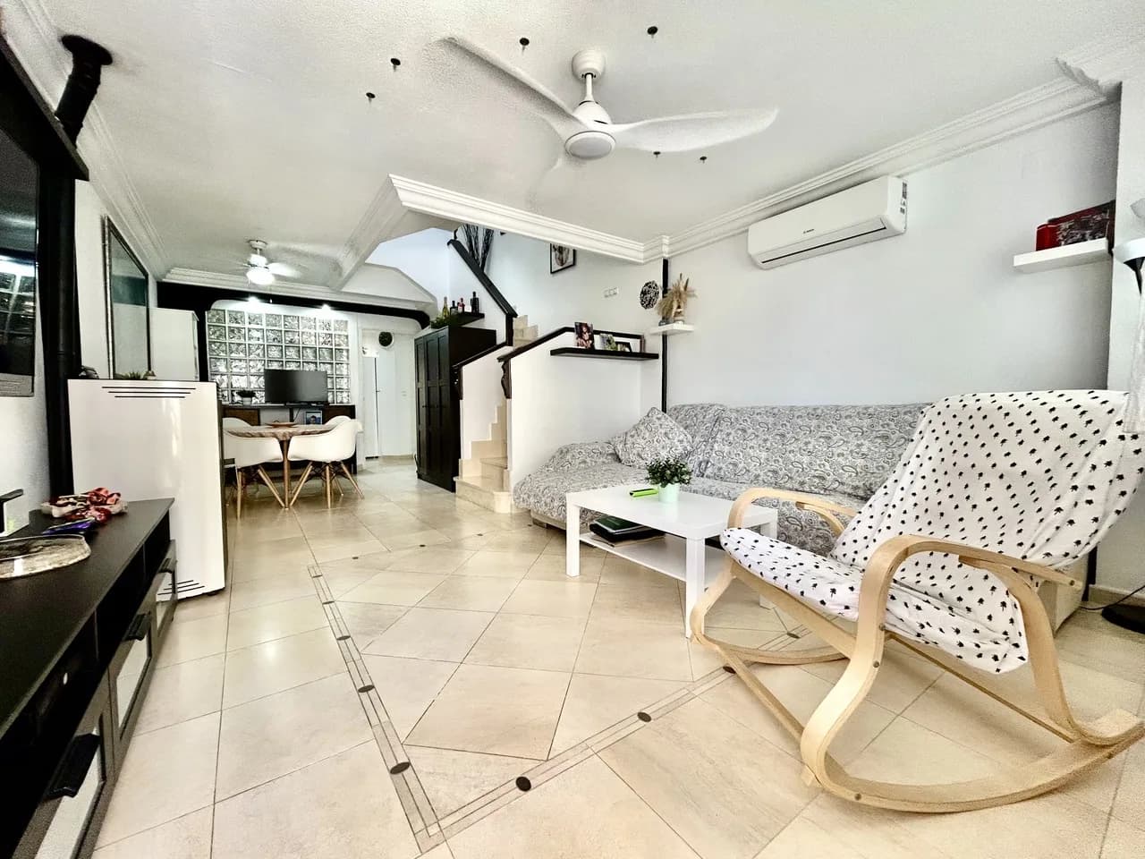 Townhouse In Formentera Del Segura - Image 3