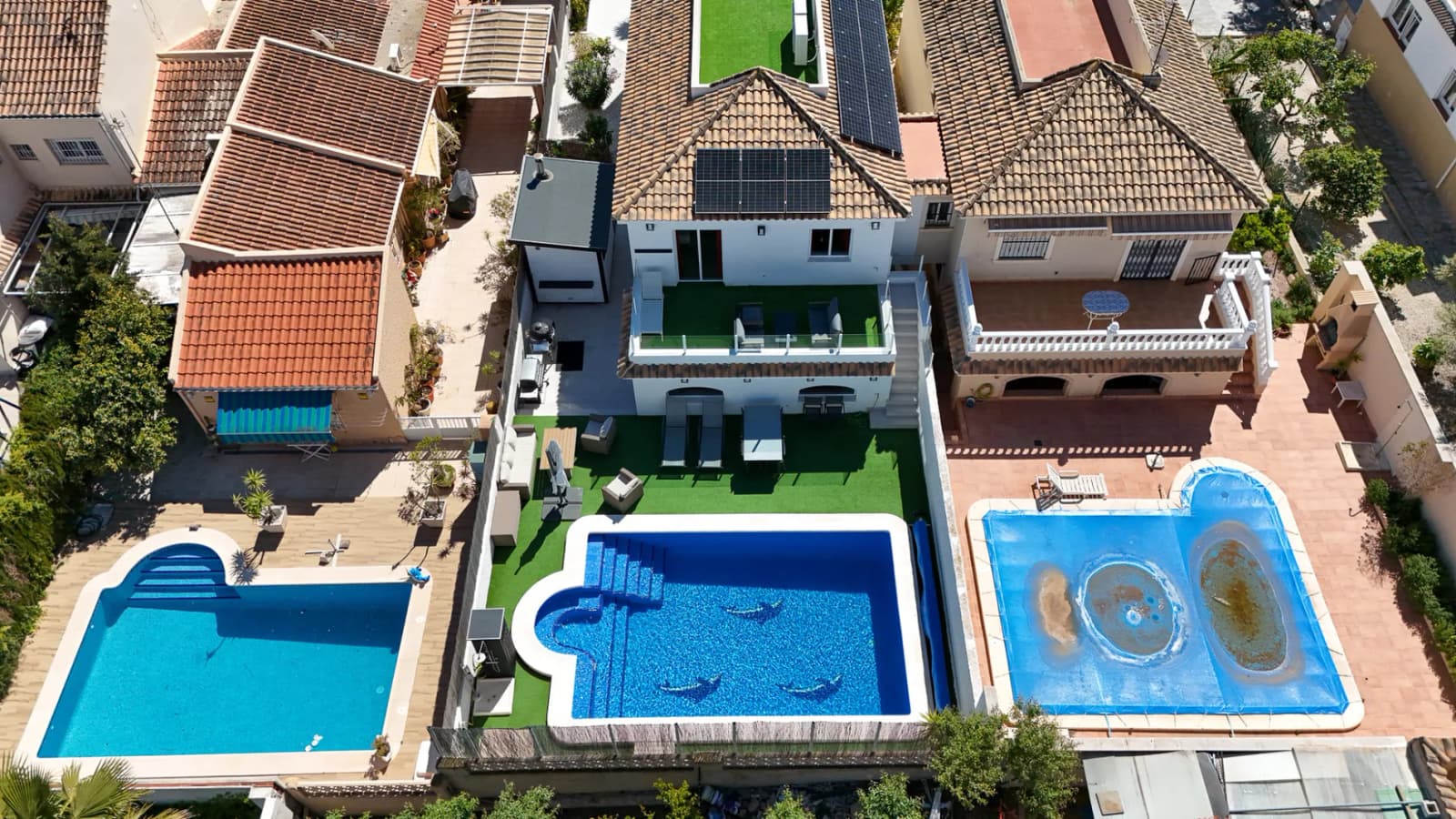 Chalet In Los Balcones - Image 3