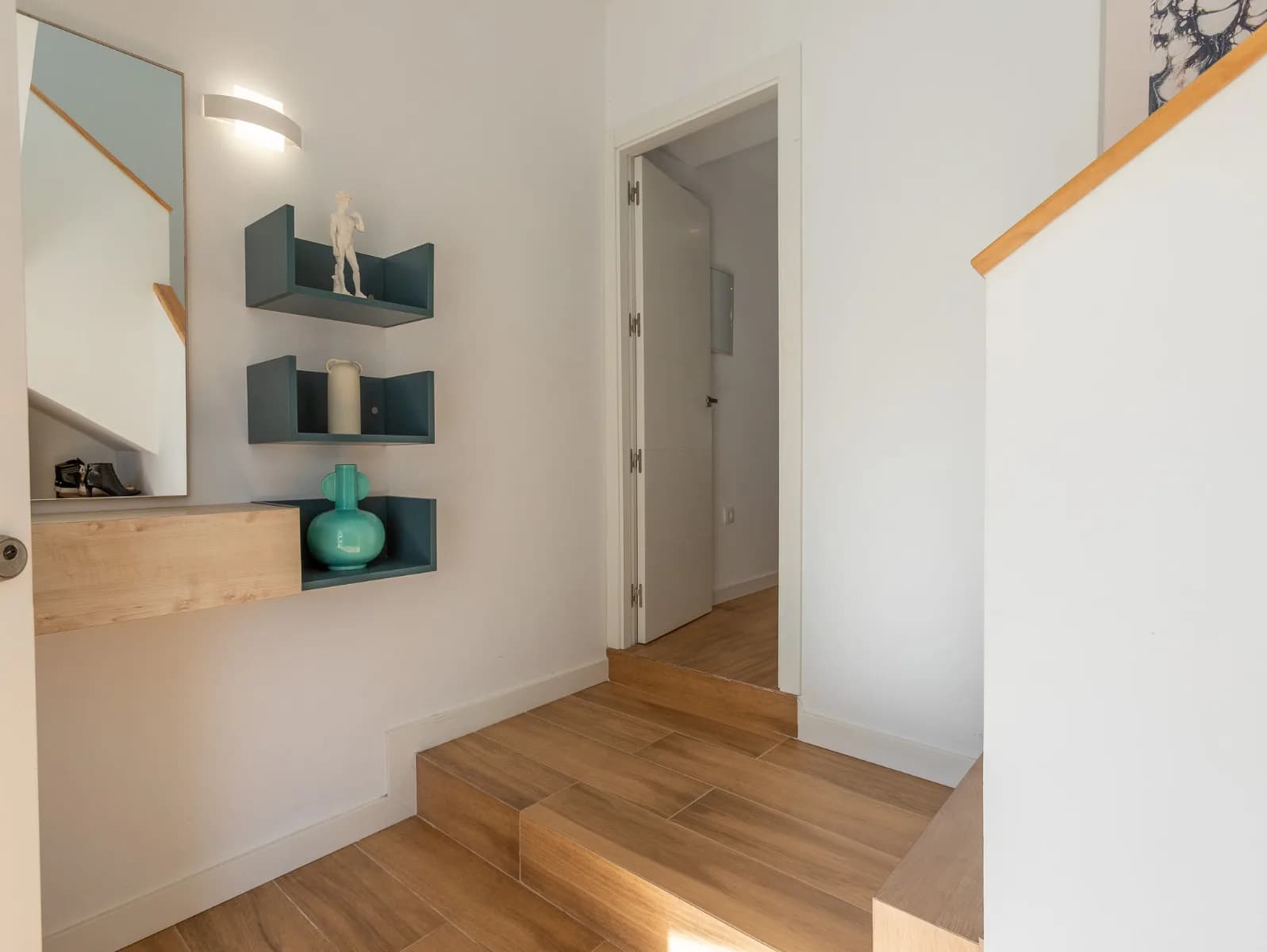 Chalet In Los Balcones - Image 4