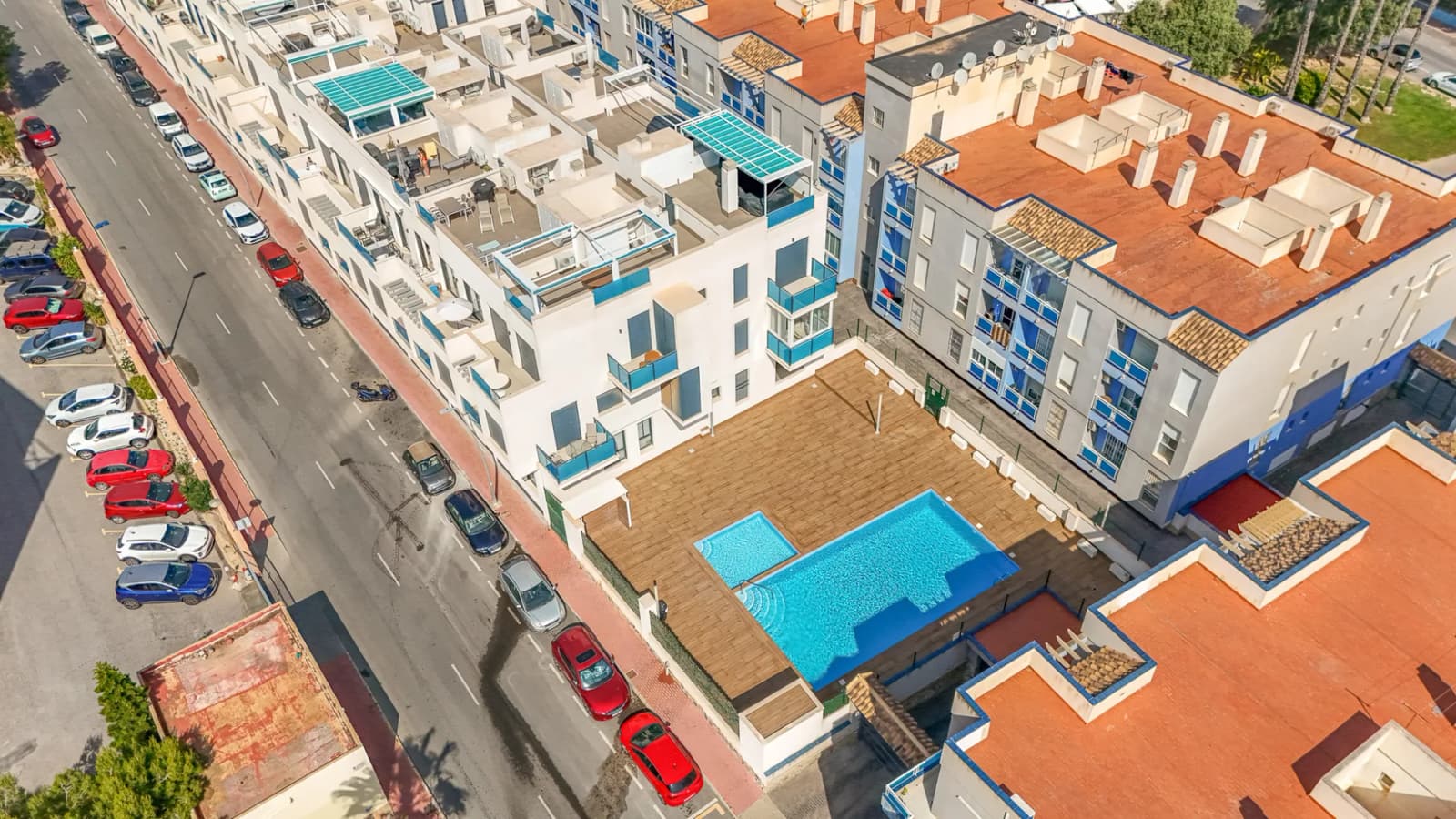 Apartment - Top Floor Apartment In Torrevieja