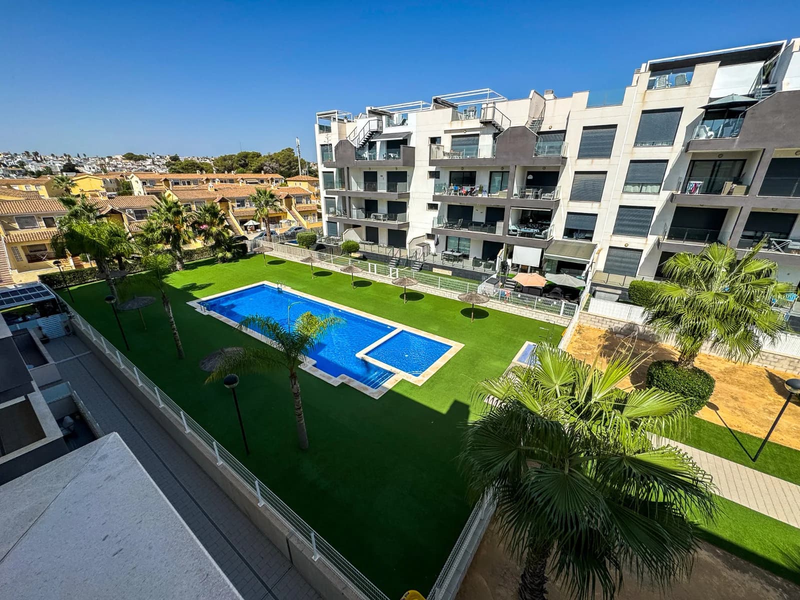 Apartment - Top Floor Apartment In Orihuela Costa