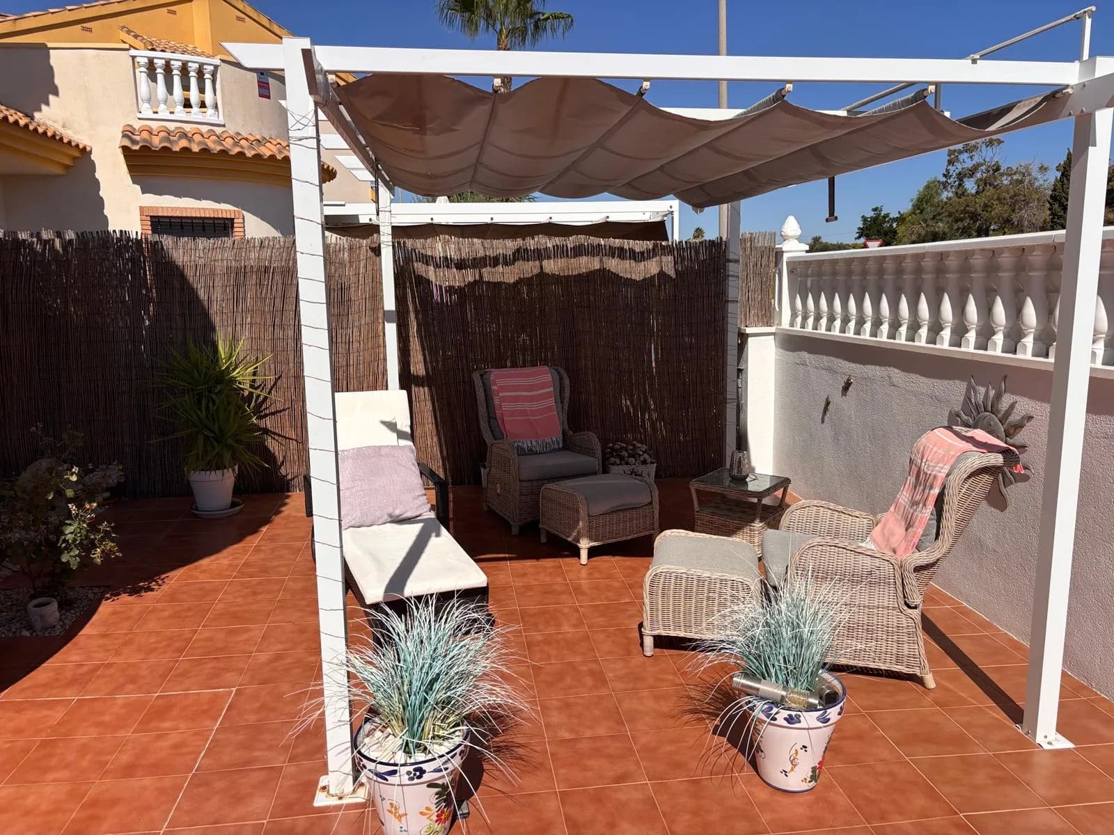 Detached Villa In El Campo - Image 3