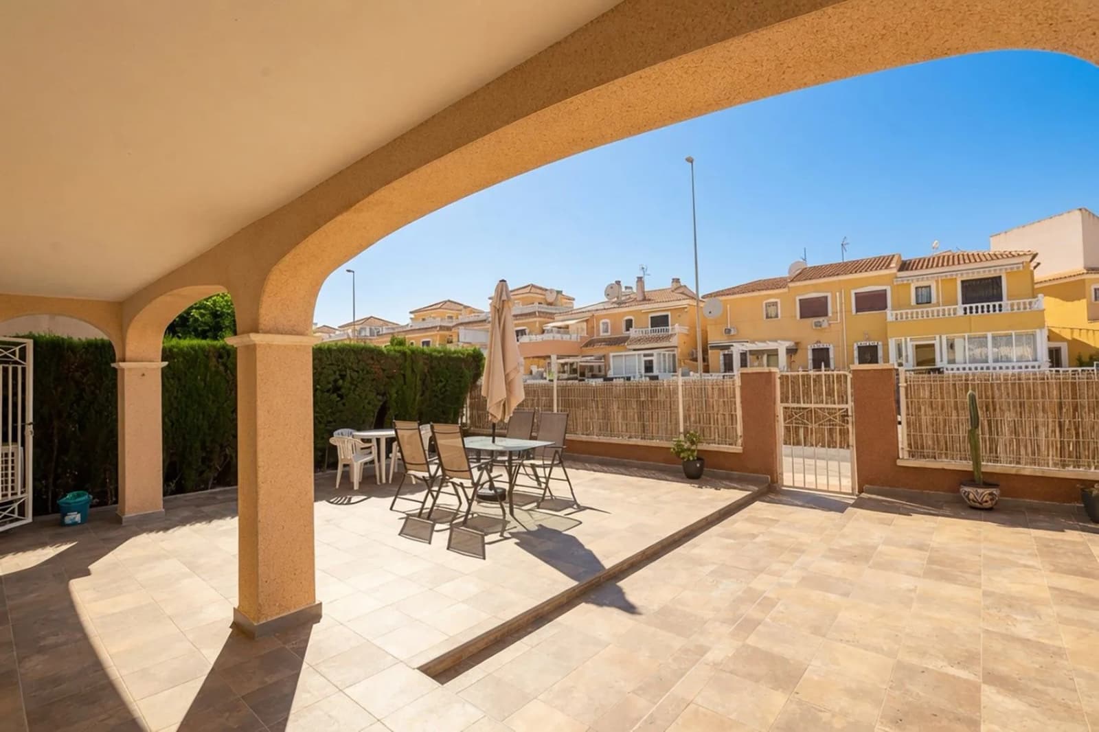Apartment de 2 chambres à vendre à Playa Flamenca, Costa Blanca - Image 2