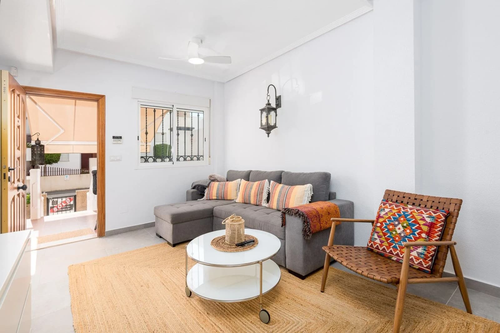 Apartment In Punta Prima - Image 8