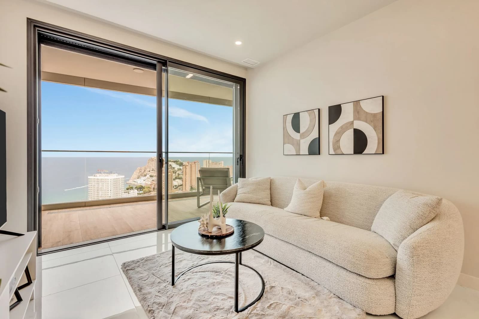 Apartment In Benidorm - Image 5