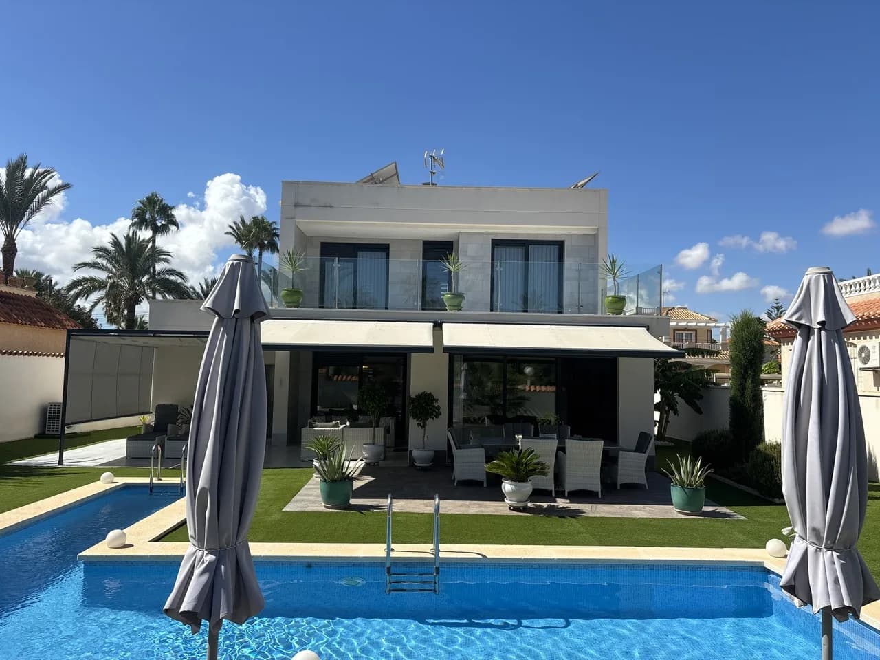 Villa In Los Urrutias - Image 2