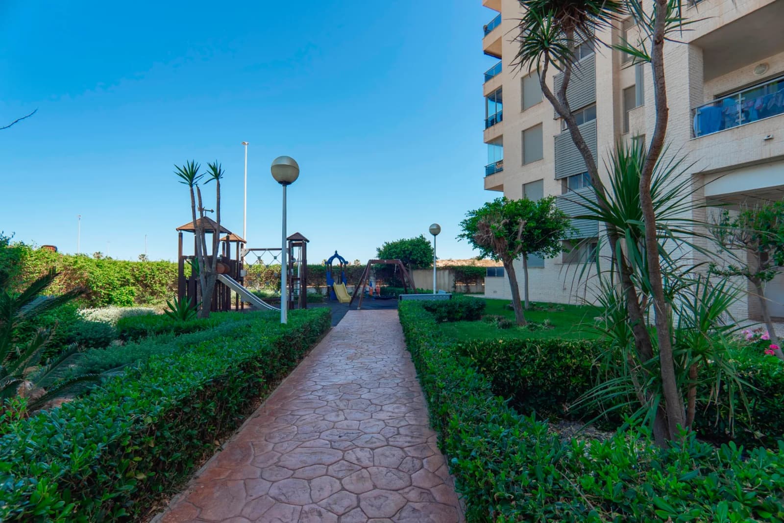 Apartment de 3 chambres à vendre à Guardamar del Segura, Costa Blanca (Alicante) - Image 2