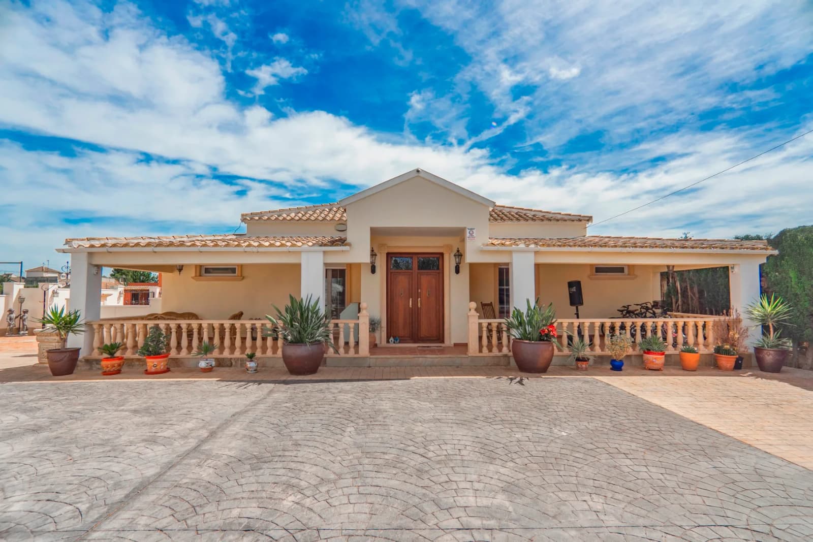 Detached Villa In Las Heredades
