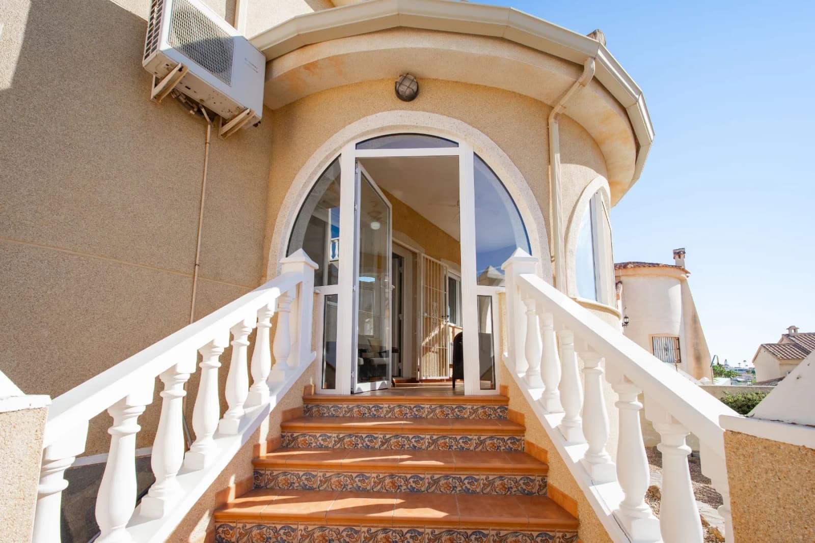 Detached Villa In Ciudad Quesada - Image 3