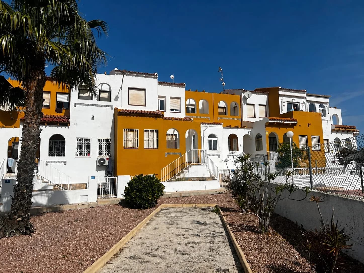 1 Bedroom Apartment for Sale in Alicante, Costa Blanca (Alicante)
