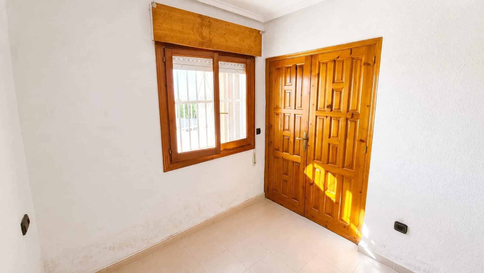 1 Bedroom Apartment for Sale in Alicante, Costa Blanca (Alicante) - Image 8