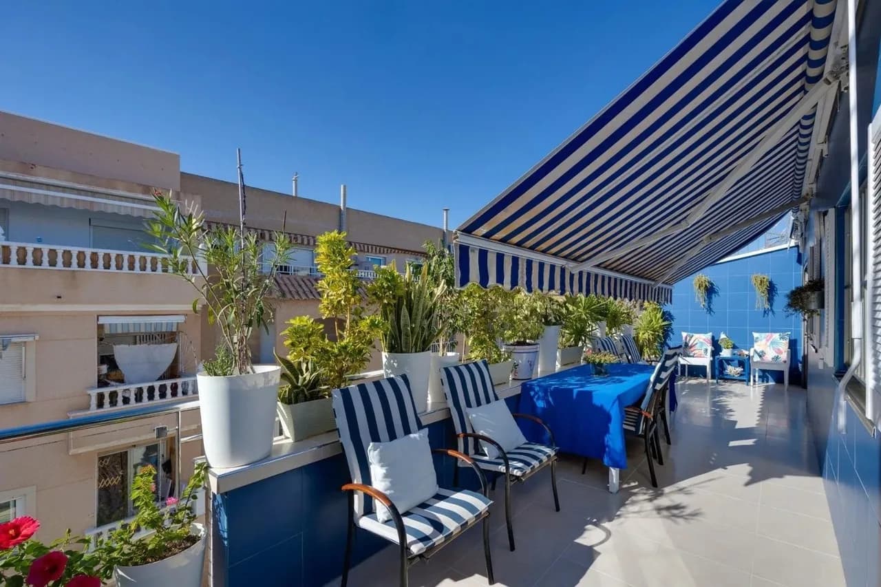 3 Bedroom Villa for Sale in Torrevieja, Alicante - Image 3