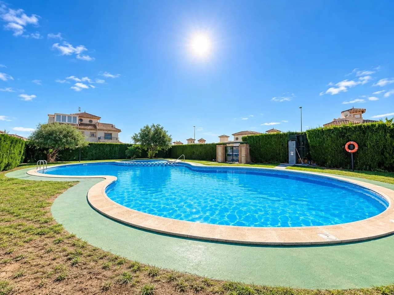 Townhouse met 3 slaapkamers te koop in La Zenia, Alicante - Image 3