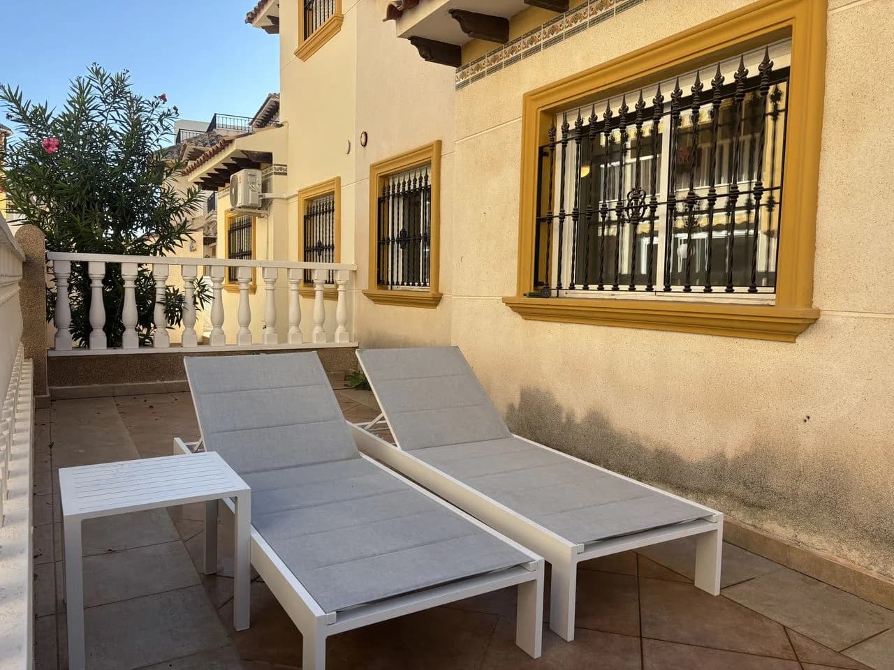 Townhouse met 3 slaapkamers te koop in La Zenia, Alicante - Image 4