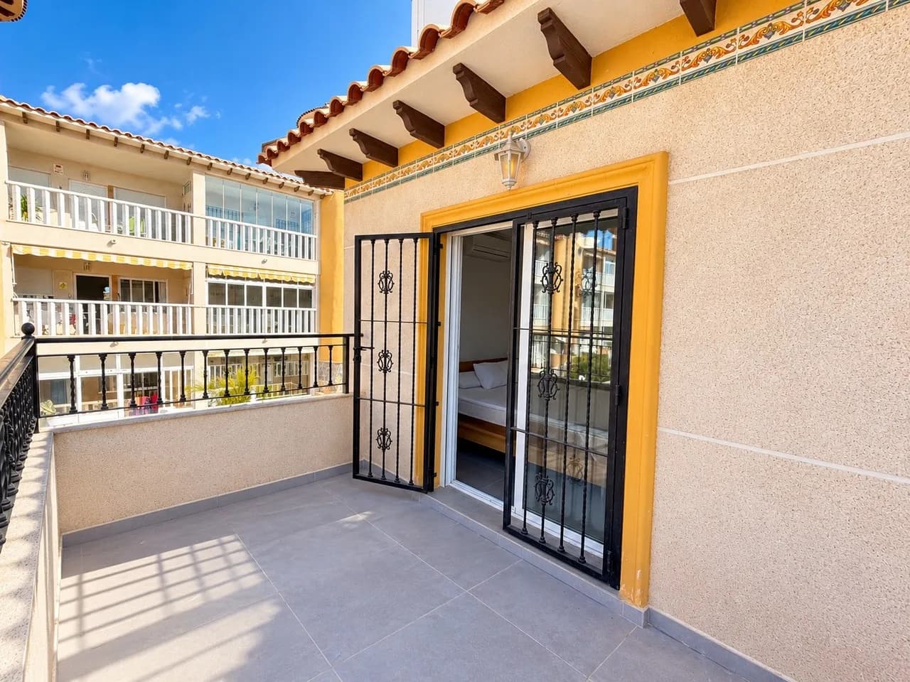 Townhouse met 3 slaapkamers te koop in La Zenia, Alicante - Image 7