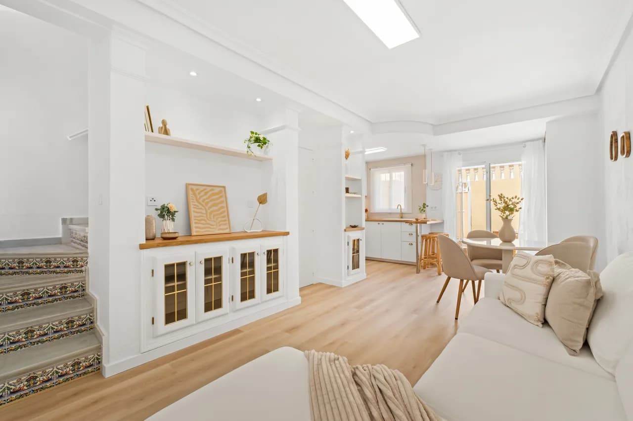 2 Bedroom Townhouse for Sale in Villamartin, Alicante - Image 3