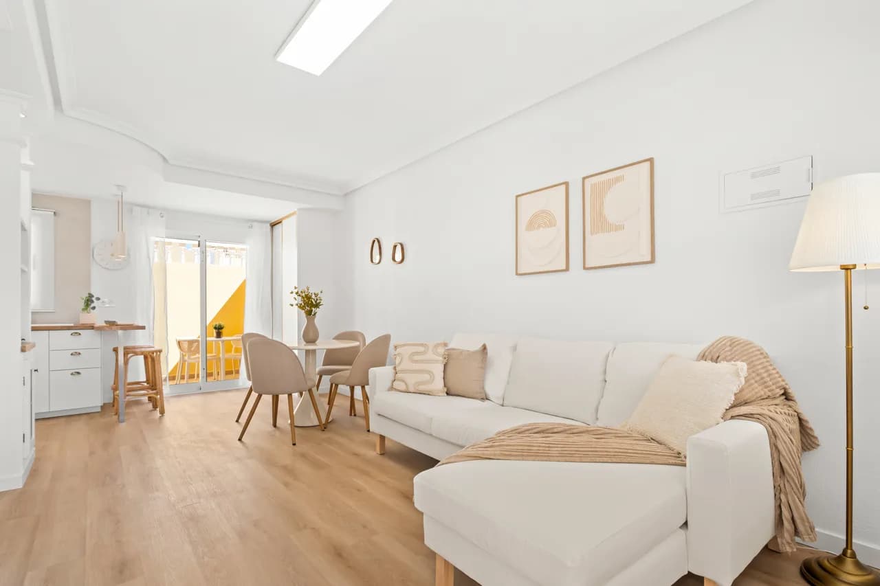 2 Bedroom Townhouse for Sale in Villamartin, Alicante - Image 6